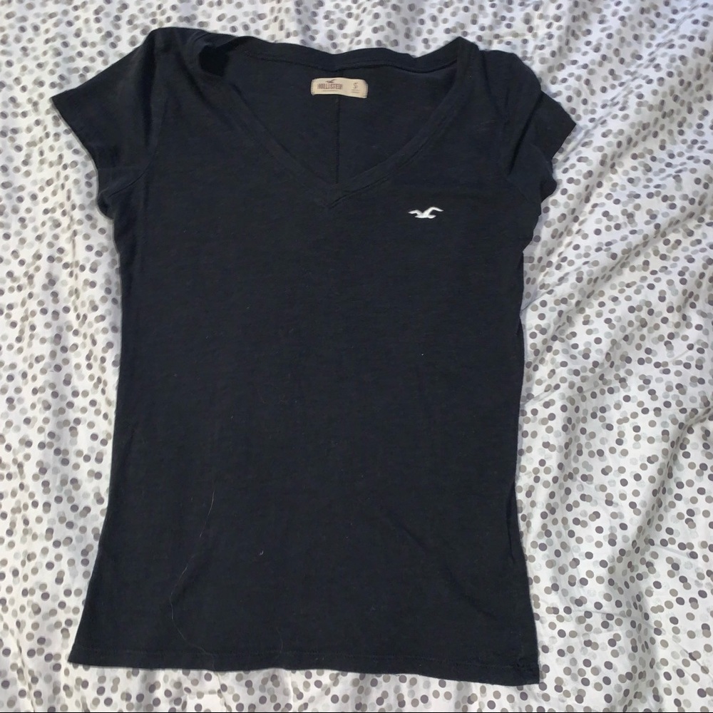 HOLLISTER V NECK TEE